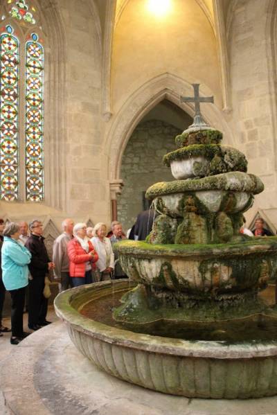 Heiligenkreuz Brunnen